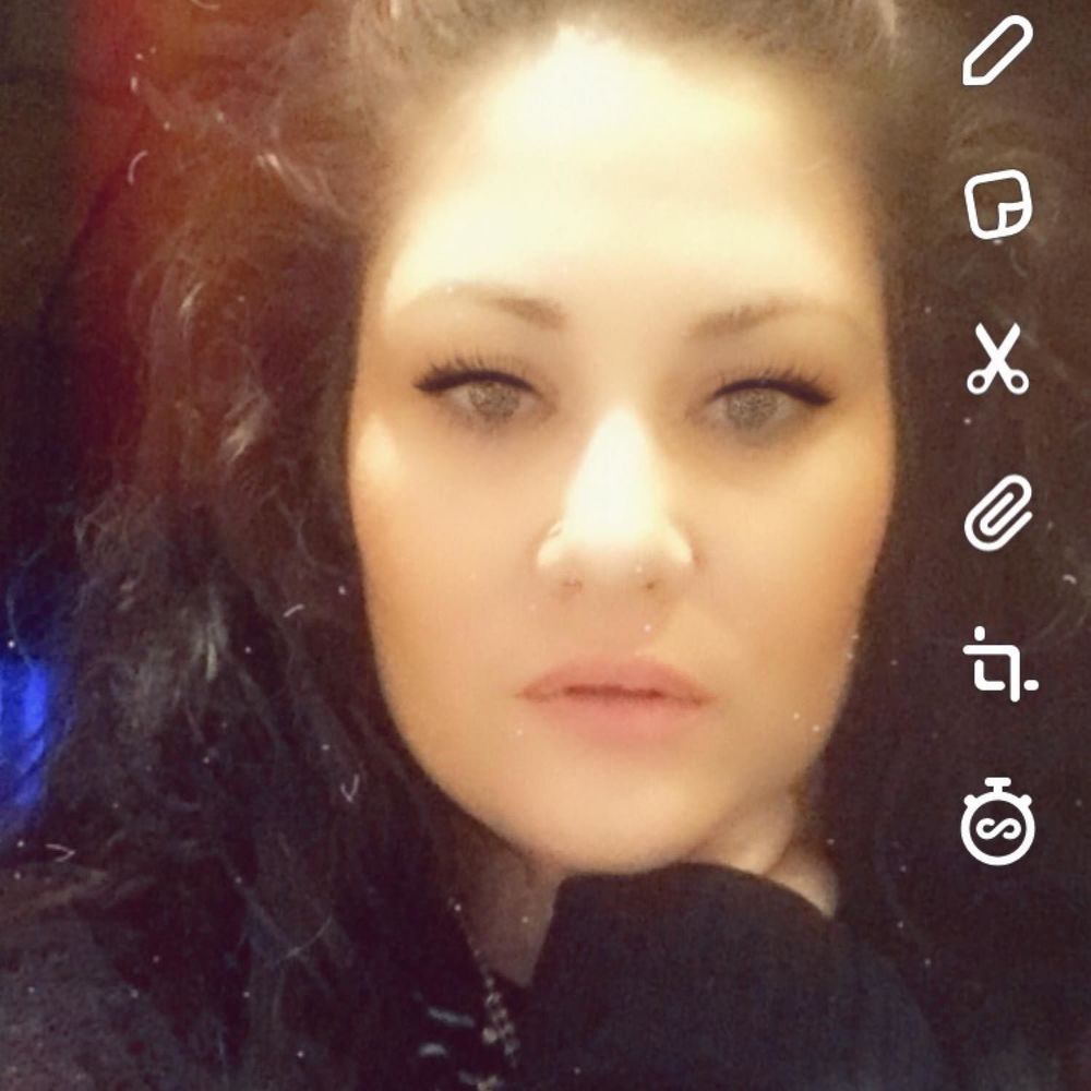 Meet your Posher, Courtney